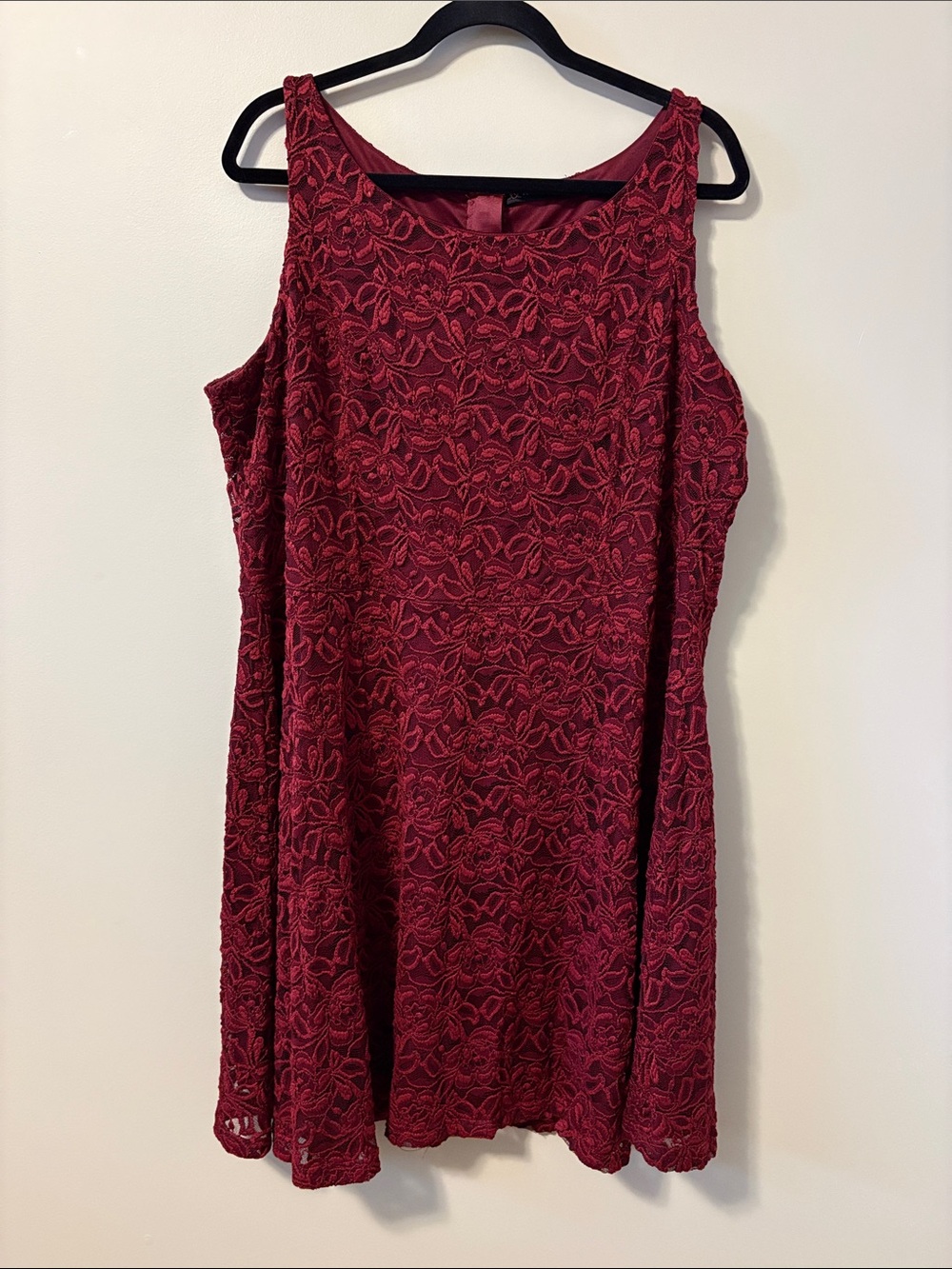 Love & Legend Sleeveless Lace Mini Dress in Burgundy